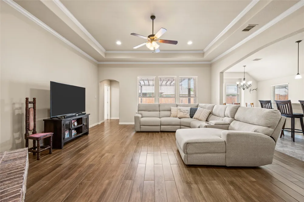 116 Camouflage Circle Willow Park, TX 76008