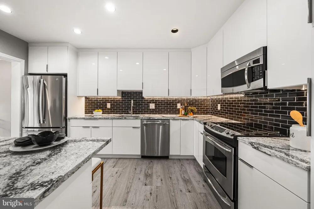 1016 WAYNE STREET #1007 Arlington, VA 22204