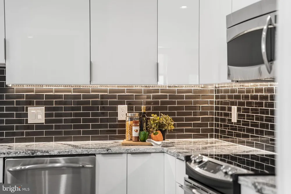 1016 WAYNE STREET #1007 Arlington, VA 22204