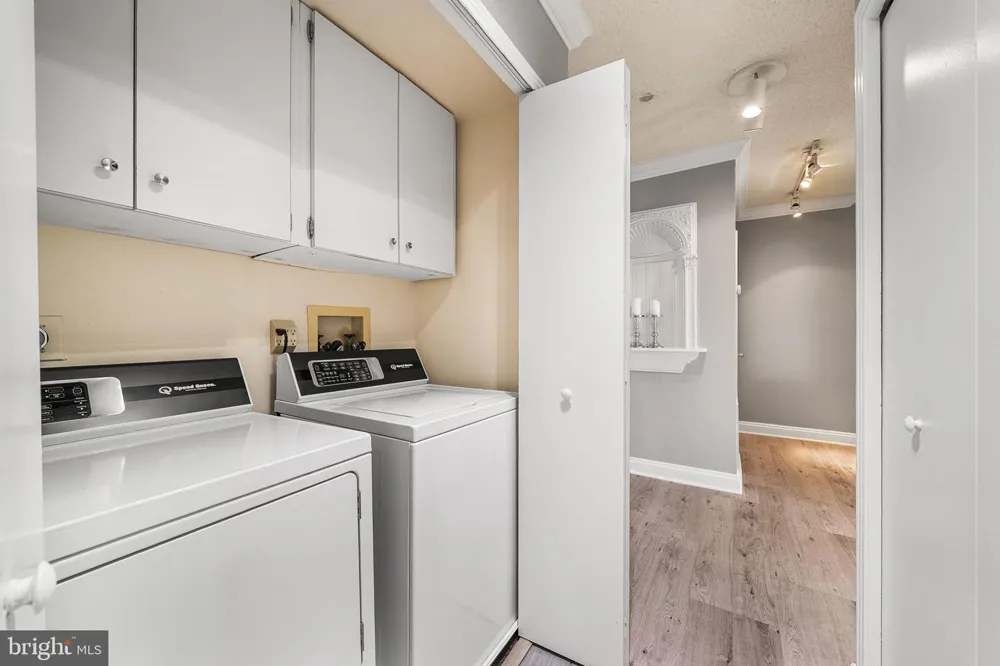 1016 WAYNE STREET #1007 Arlington, VA 22204