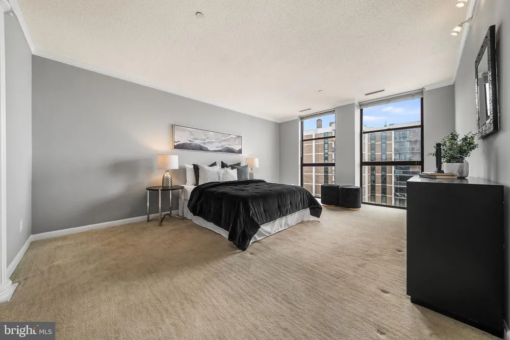 1016 WAYNE STREET #1007 Arlington, VA 22204