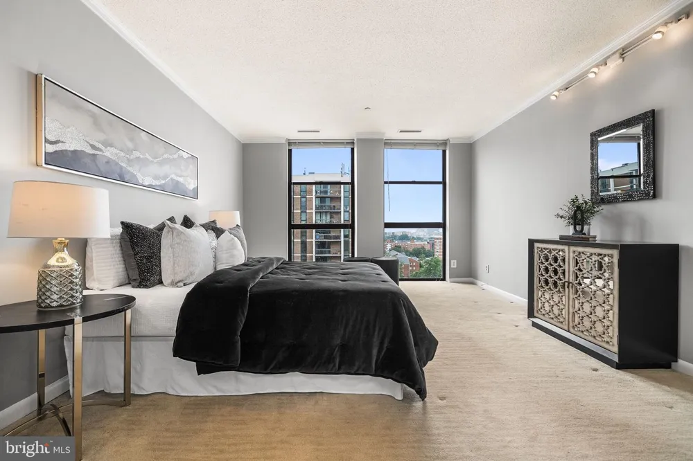 1016 WAYNE STREET #1007 Arlington, VA 22204