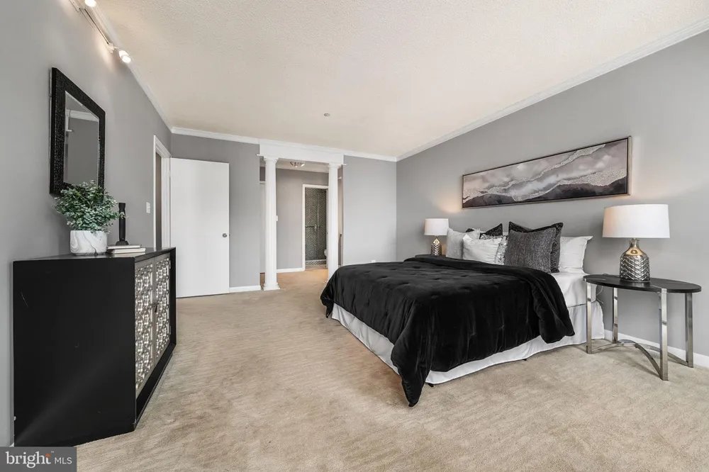 1016 WAYNE STREET #1007 Arlington, VA 22204