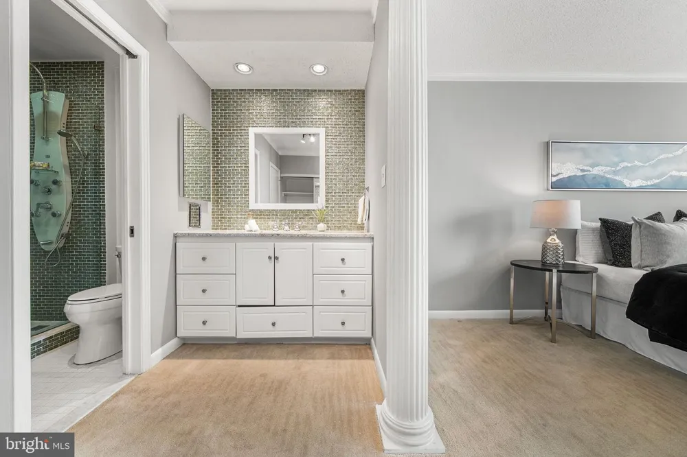 1016 WAYNE STREET #1007 Arlington, VA 22204