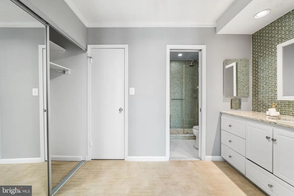 1016 WAYNE STREET #1007 Arlington, VA 22204
