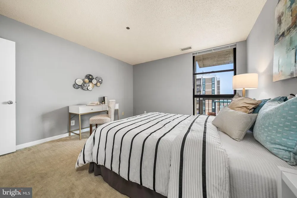 1016 WAYNE STREET #1007 Arlington, VA 22204