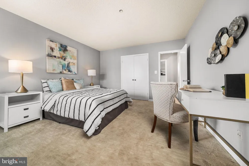 1016 WAYNE STREET #1007 Arlington, VA 22204