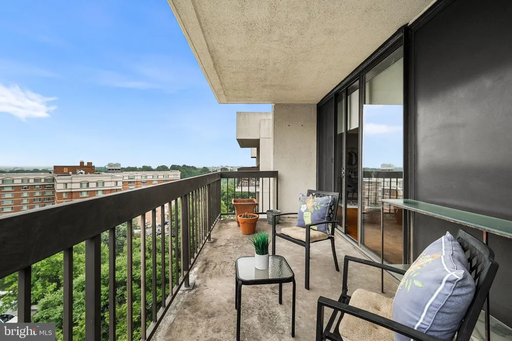 1016 WAYNE STREET #1007 Arlington, VA 22204