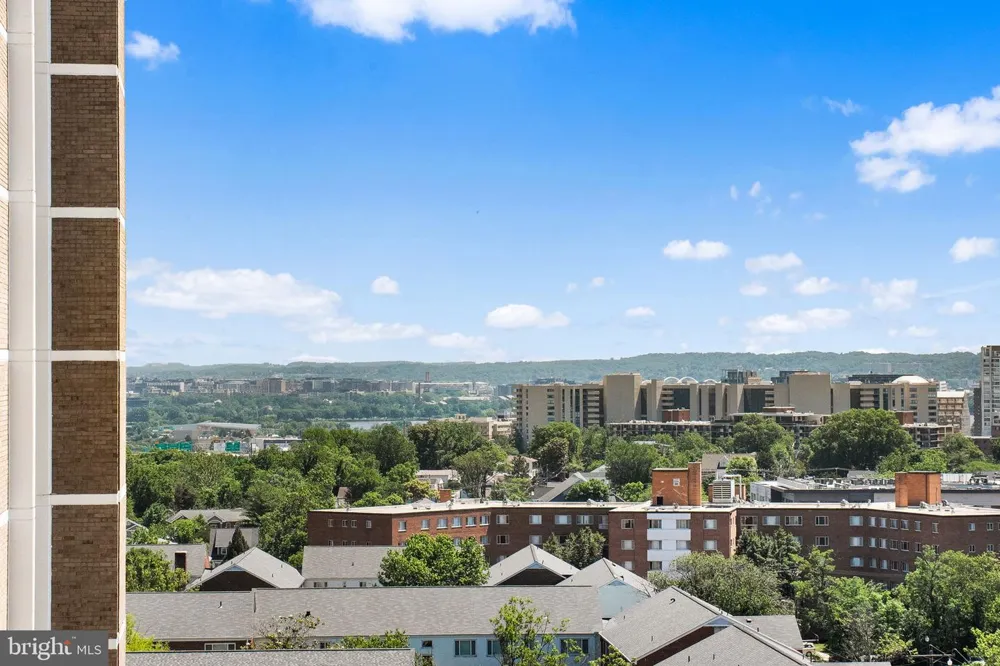 1016 WAYNE STREET #1007 Arlington, VA 22204