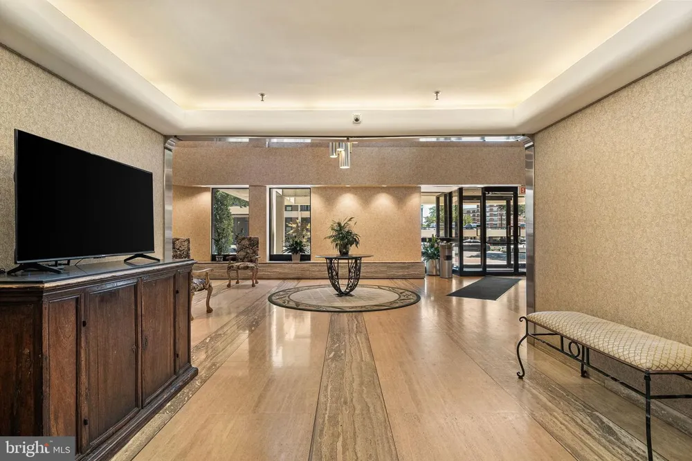 1016 WAYNE STREET #1007 Arlington, VA 22204