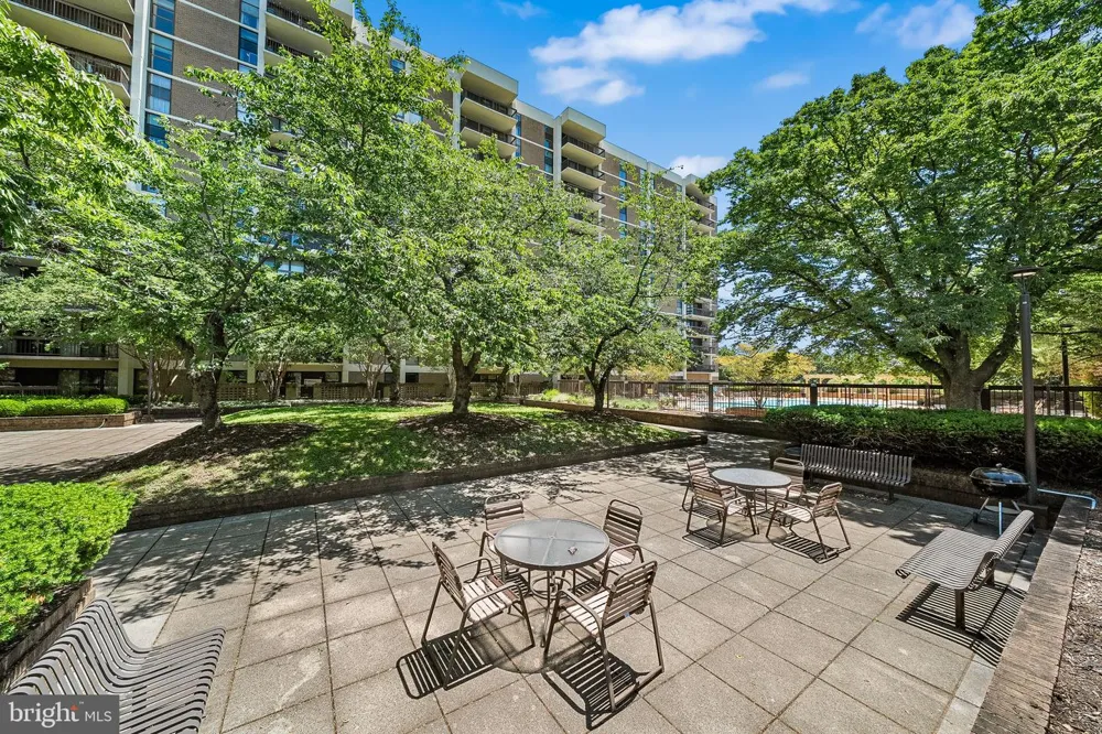 1016 WAYNE STREET #1007 Arlington, VA 22204