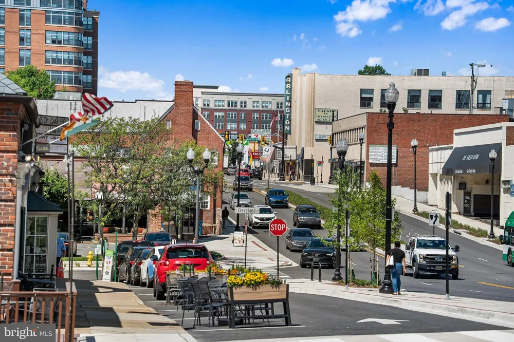 1016 WAYNE STREET #1007 Arlington, VA 22204