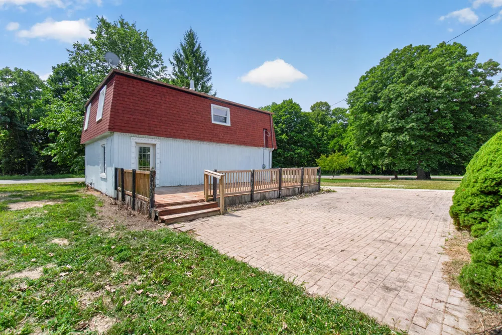 18600 Manitou Road Addison, MI 49220