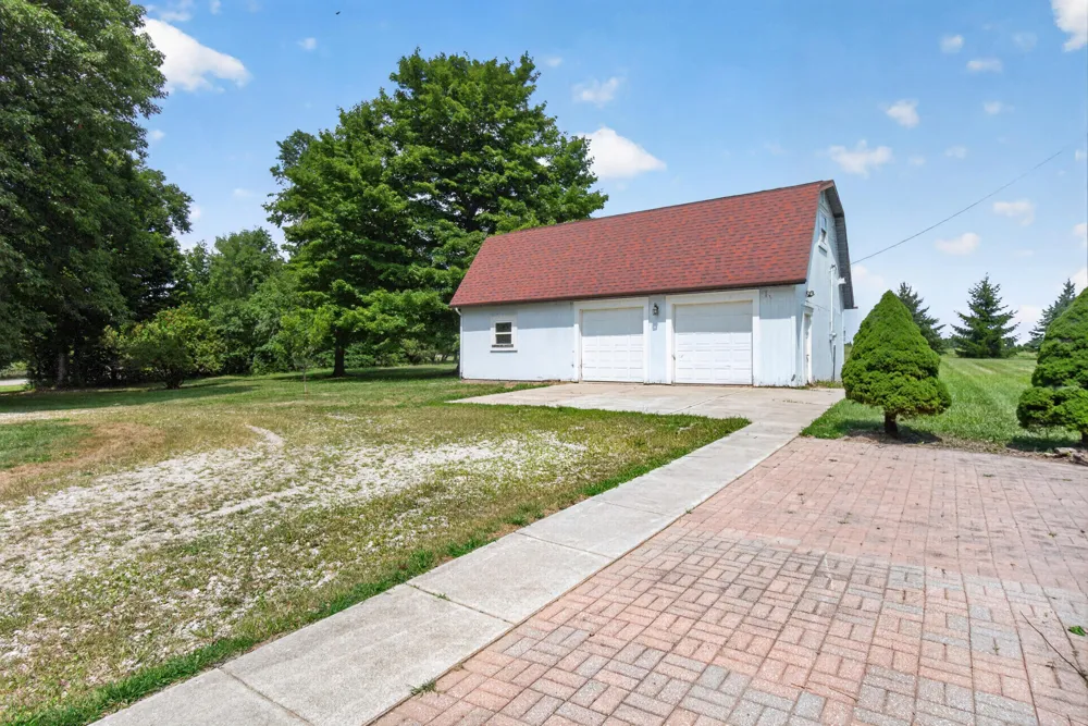 18600 Manitou Road Addison, MI 49220