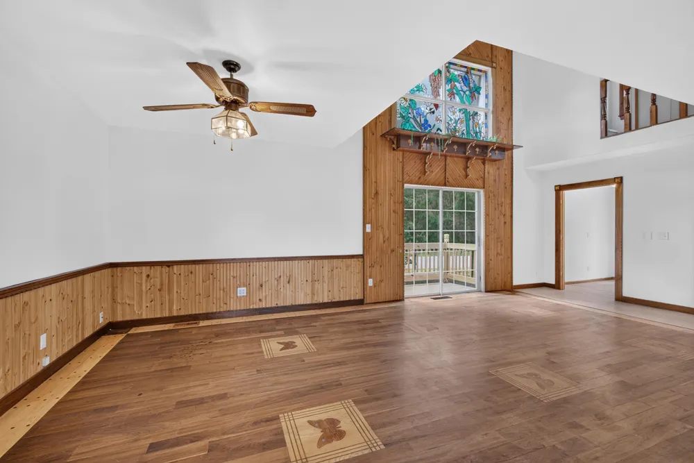 18600 Manitou Road Addison, MI 49220