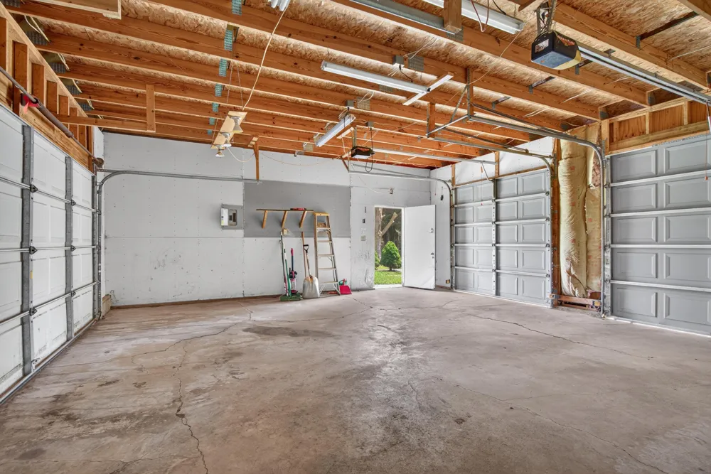 18600 Manitou Road Addison, MI 49220