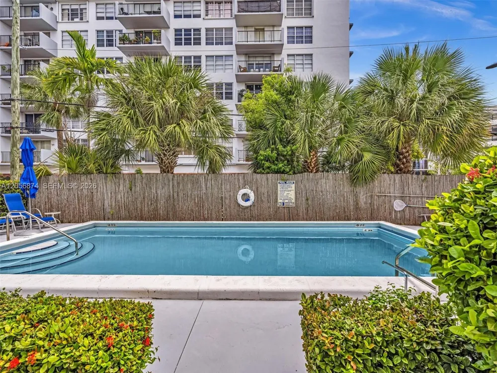1060 92nd St #6 Bay Harbor Islands, FL 33154