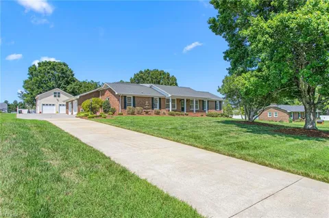 1971 Delaine Drive