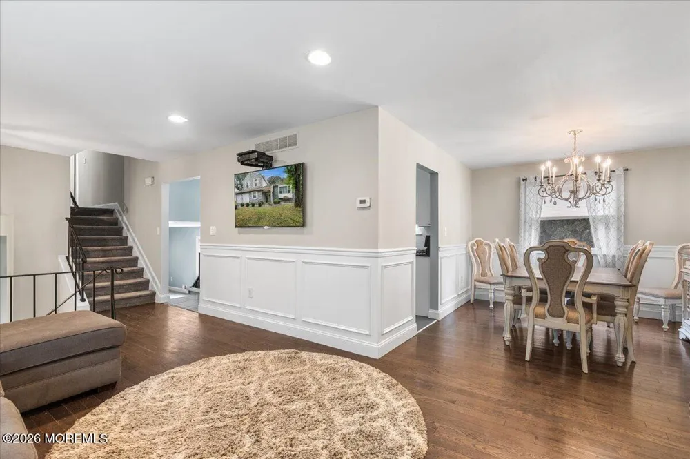 43 Glen Arden Drive Howell, NJ 07731