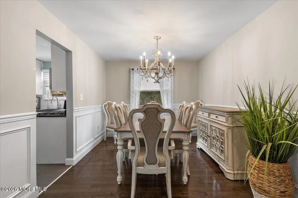 43 Glen Arden Drive Howell, NJ 07731
