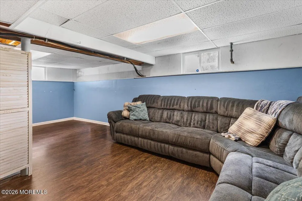 43 Glen Arden Drive Howell, NJ 07731