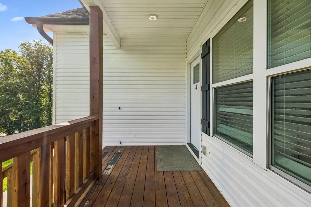 2800 N Hurricane Creek Rd Mc Ewen, TN 37101