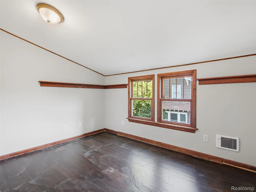 91 Oneida Street Pontiac City, MI 48341