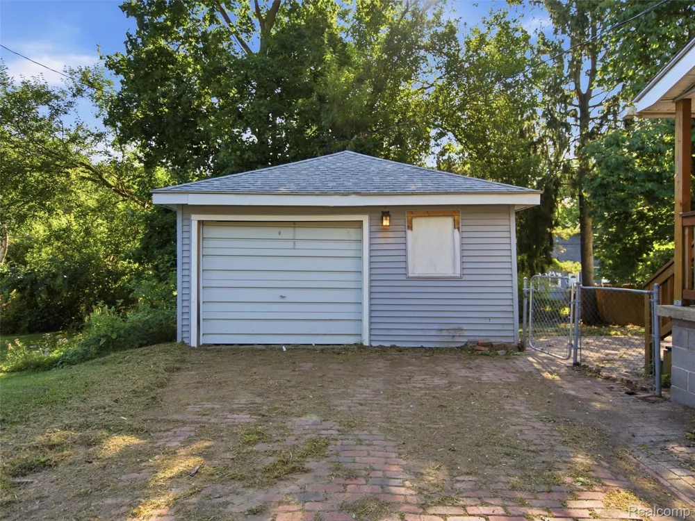 91 Oneida Street Pontiac City, MI 48341