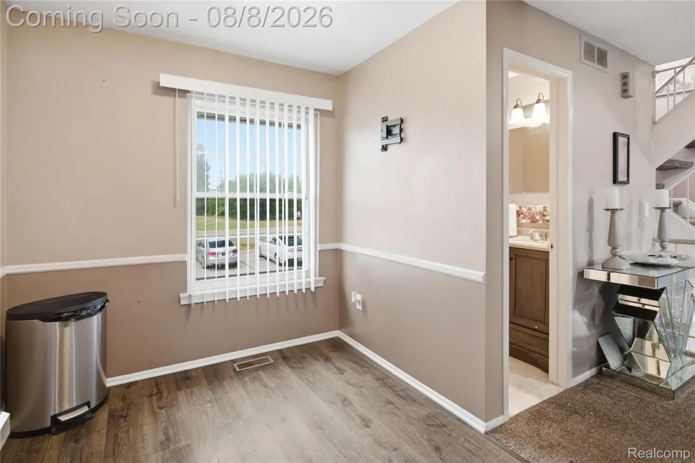 20350 Weybridge Street Clinton Charter Township, MI 48036