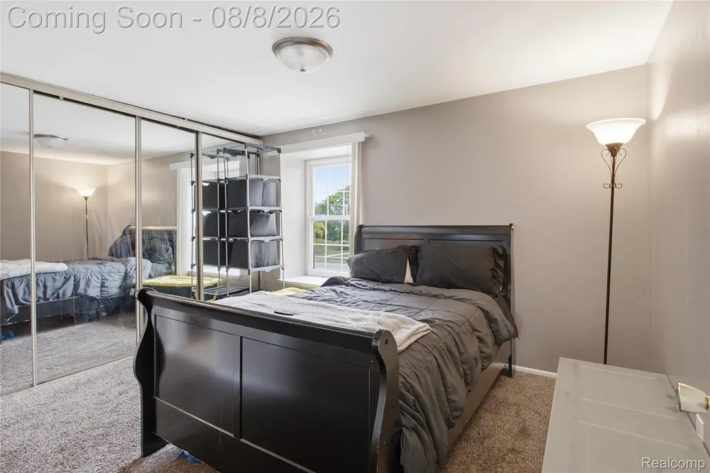 20350 Weybridge Street Clinton Charter Township, MI 48036