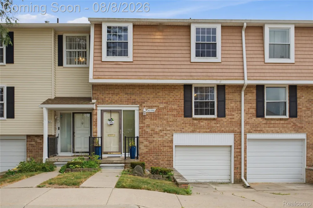 20350 Weybridge Street Clinton Charter Township, MI 48036