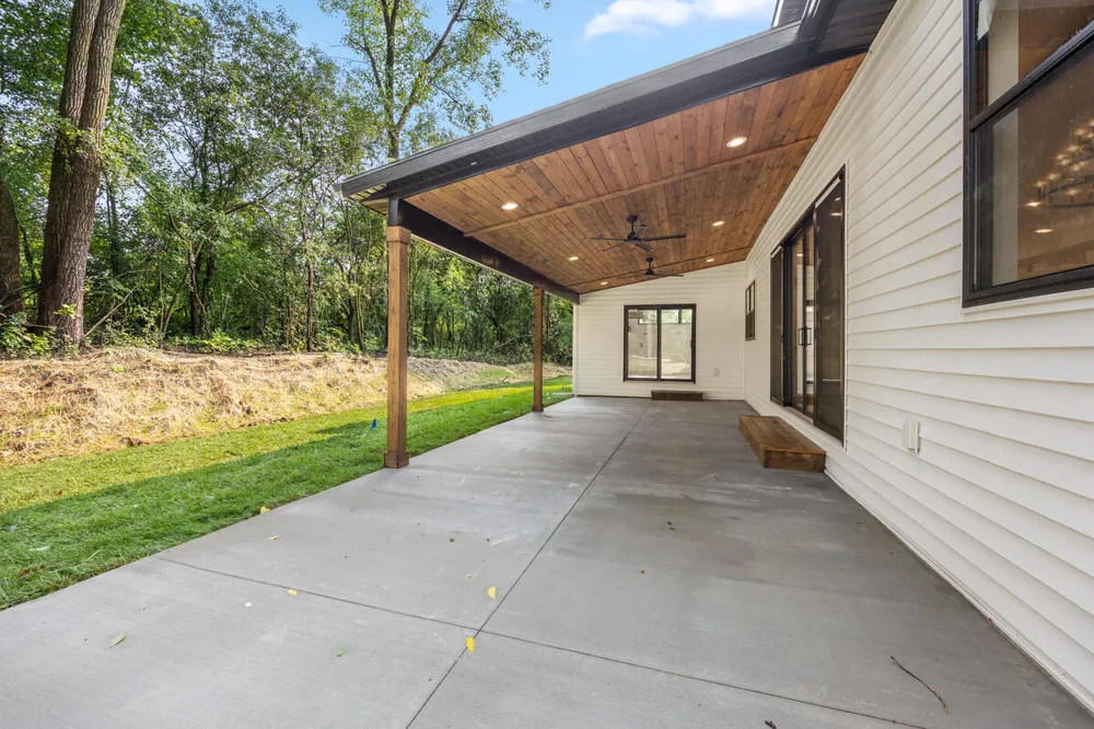 3245 Midland Drive SE Grand Rapids Charter Township, MI 49546