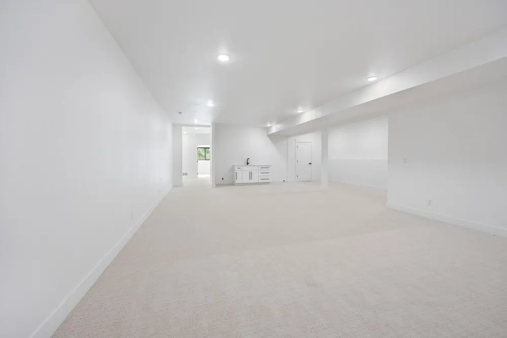 3245 Midland Drive SE Grand Rapids Charter Township, MI 49546