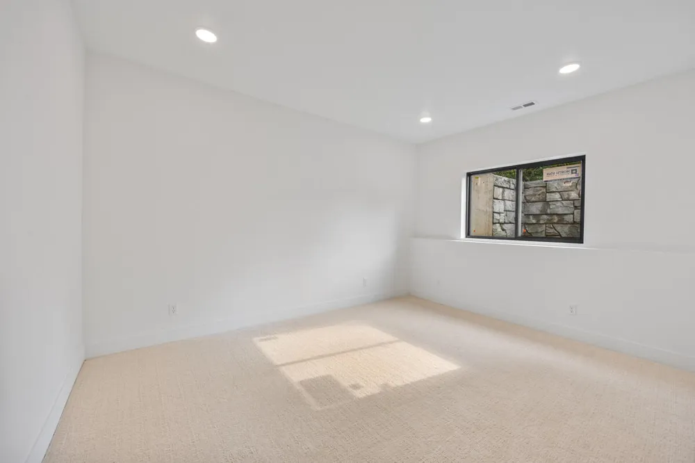 3245 Midland Drive SE Grand Rapids Charter Township, MI 49546