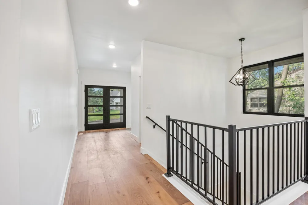 3245 Midland Drive SE Grand Rapids Charter Township, MI 49546