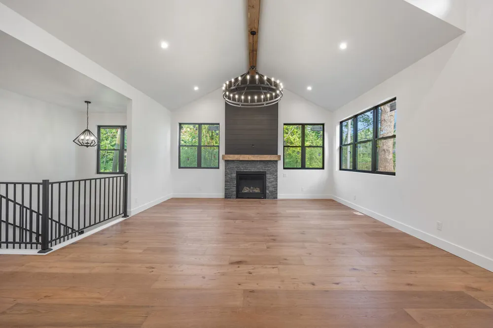 3245 Midland Drive SE Grand Rapids Charter Township, MI 49546