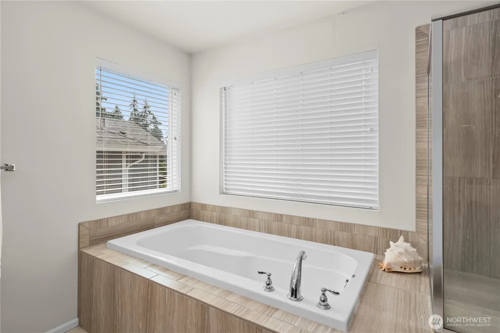 32413 49th Avenue S Auburn, WA 98001