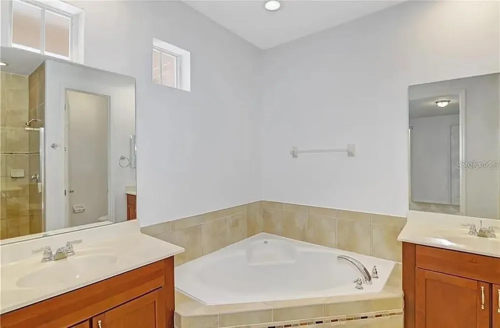12232 TRITON LANE #5 Orlando, FL 32837