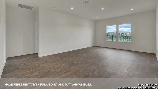 252 Flora Vista San Marcos, TX 78666