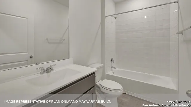 252 Flora Vista San Marcos, TX 78666