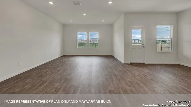 112 Las Lomas Drive San Marcos, TX 78666