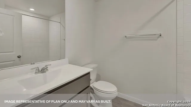 112 Las Lomas Drive San Marcos, TX 78666