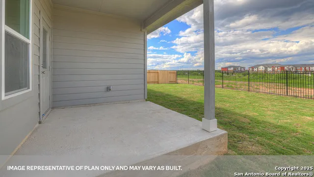 112 Las Lomas Drive San Marcos, TX 78666