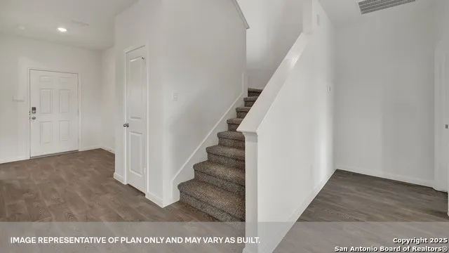 112 Las Lomas Drive San Marcos, TX 78666
