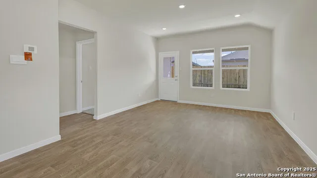 137 Morning Side Grove San Marcos, TX 78666
