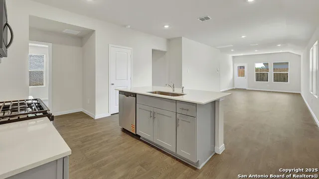 137 Morning Side Grove San Marcos, TX 78666