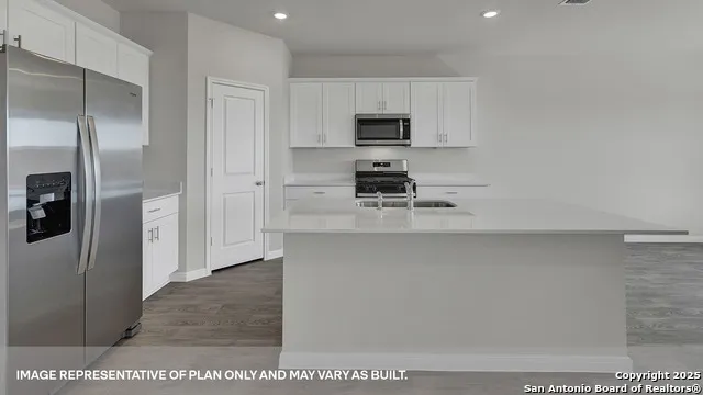 161 Raymondville Path San Marcos, TX 78666