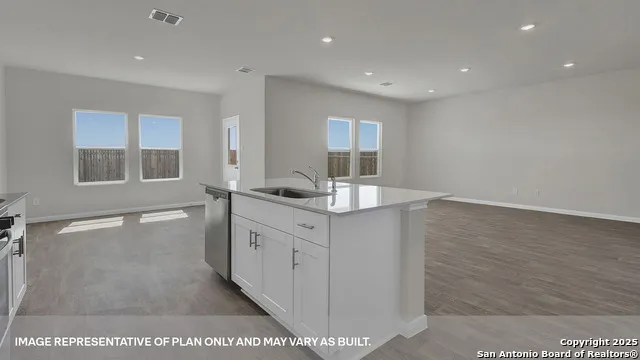 161 Raymondville Path San Marcos, TX 78666