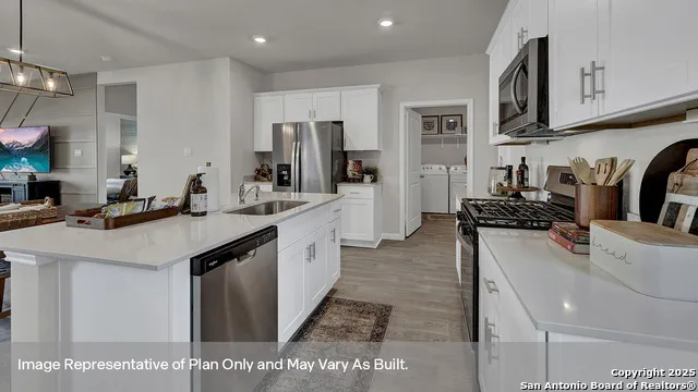 213 Raymondville Path San Marcos, TX 78666