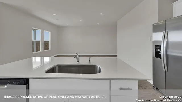 221 Raymondville Path San Marcos, TX 78666